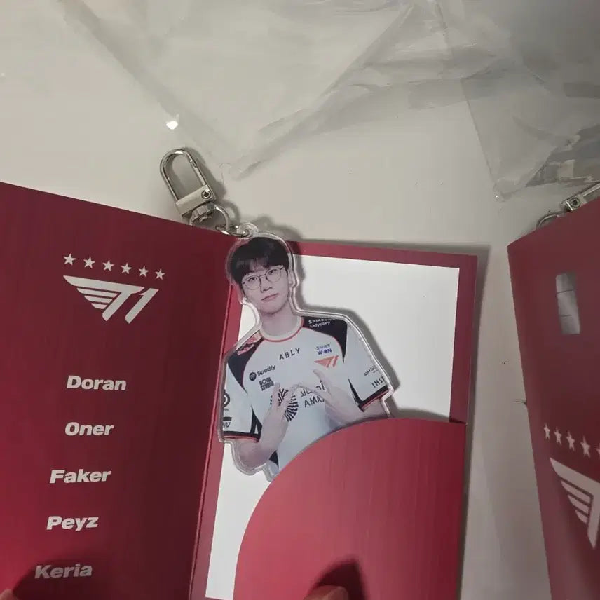 [BUNJANG] T1 Faker Doran Photocard Acrylic Keyring Bundle Set / 우리은행 T1 페이커 도란 포토카드 아크릴 키링 일괄