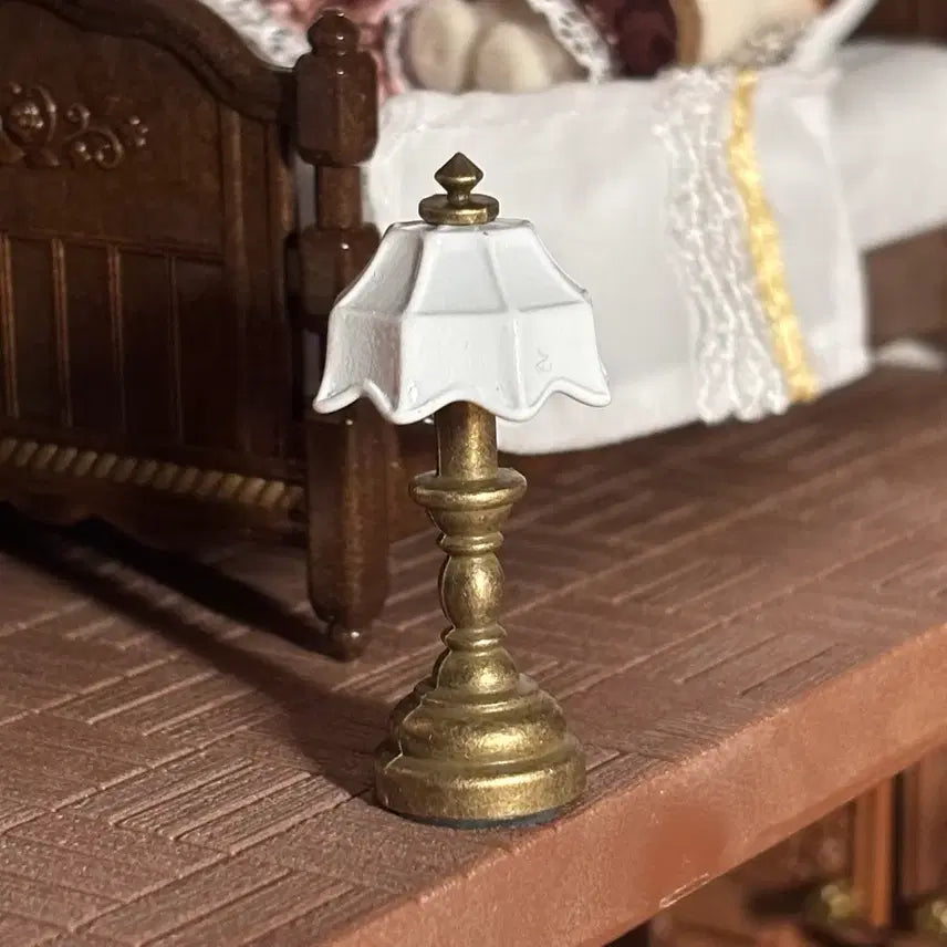 [BUNJANG] Miniature Stand Light, Antique Gold and White / 미니어처 스탠드 조명 엔틱 골드 화이트