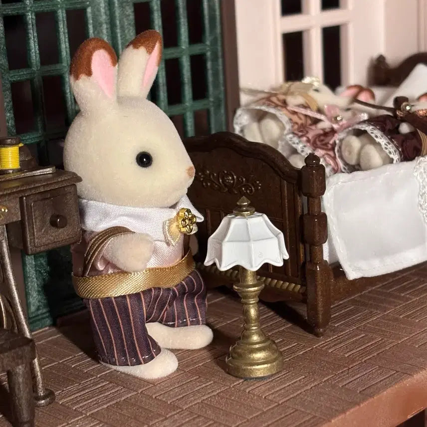 [BUNJANG] Miniature Stand Light, Antique Gold and White / 미니어처 스탠드 조명 엔틱 골드 화이트