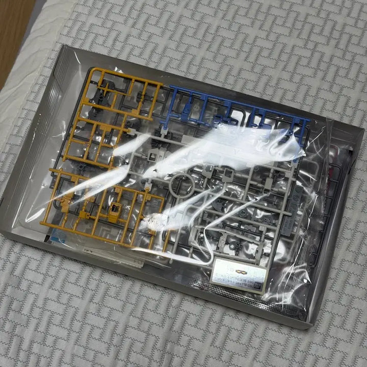 [BUNJANG] Bandai HG 1/144 RX-78-2 Gundam Beyond Global Gunpla Model Kit / 건담 프라모델 HG 1/144 RX-78-2 건담 비욘드 글로벌 반다이 건프라