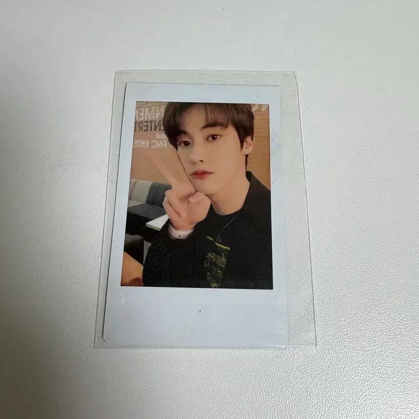 [BUNJANG] N.Flying SeungHyub Lee SeungHyub LIPSTICK POLAROID Photocard / 엔플라잉 승협 이승협 립스 폴라 폴라로이드 (하자있음)