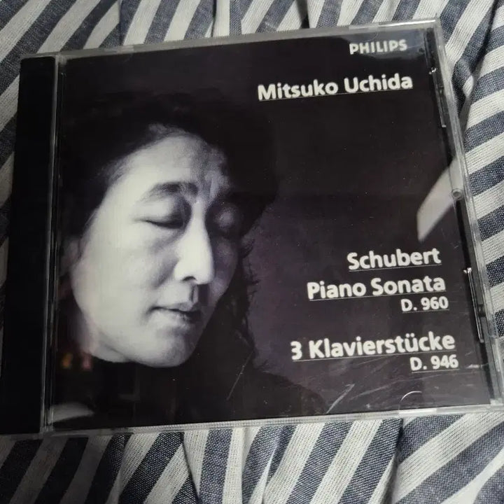 [BUNJANG] Mitsuko Uchida Plays Schubert Piano Sonatas D.960 &amp; D.946 CD / 필립스 미츠코 우치다 슈베르트 피아노 소나타 D. 960 수입 음반시디