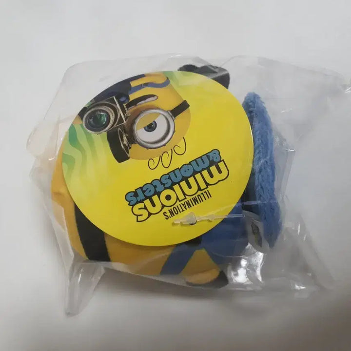 [BUNJANG] Minions Run to Cinema Magnet Doll (Sealed) / 미니언즈 런투시네마 자석 인형 (미개봉)