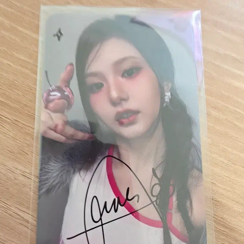 [SOLD OUT] [BUNJANG] KIIRAS Ring Ring Signed Studio Photocard Bang Bang / 키라스 링링 싸인 공방 포카 뱅뱅