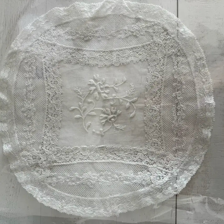 [BUNJANG] French Antique Brussels Lace Doily / 프랑스 앤틱 브뤼셀 레이스