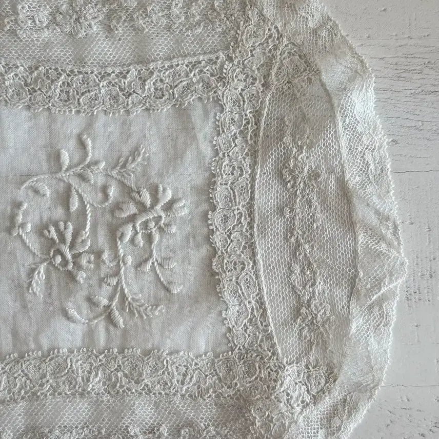 [BUNJANG] French Antique Brussels Lace Doily / 프랑스 앤틱 브뤼셀 레이스