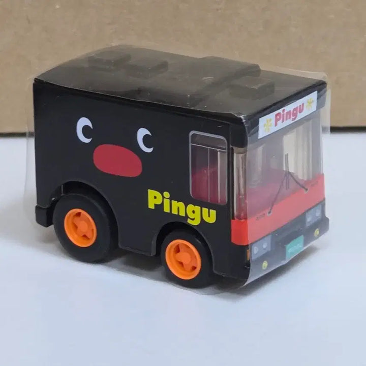 [BUNJANG] Takara Choro-Q Pingu Bus / 타카라 쵸로 핑구 버스