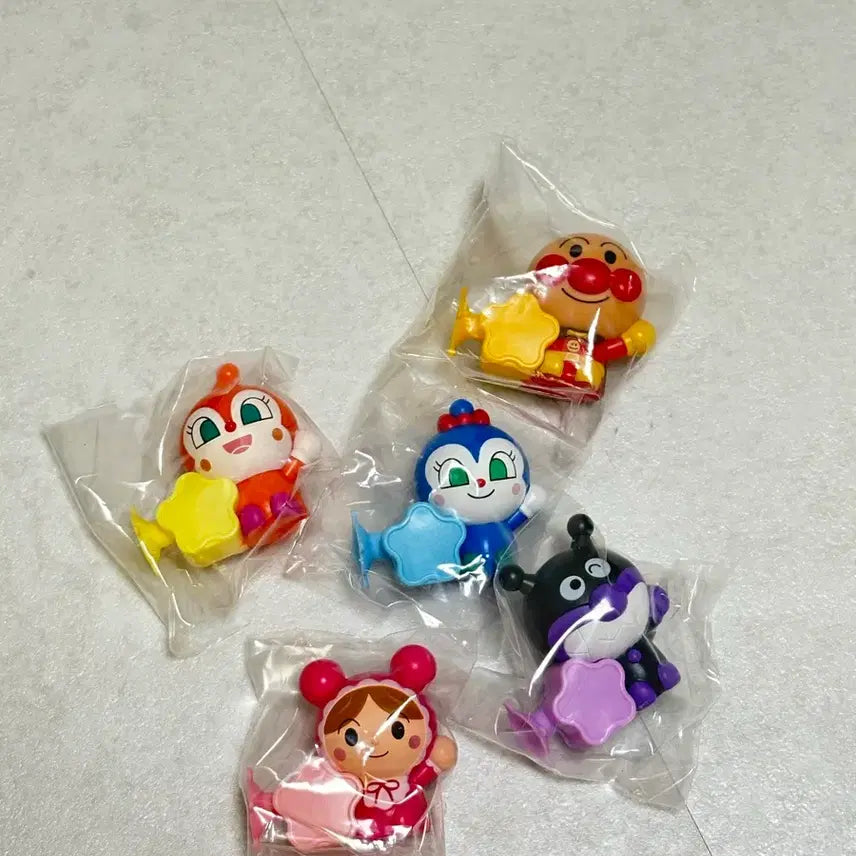 [BUNJANG] Anpanman Hapyappy Toy Shop 5-Piece Figure Set / 앙팡맨 호빵맨 피규어 5종