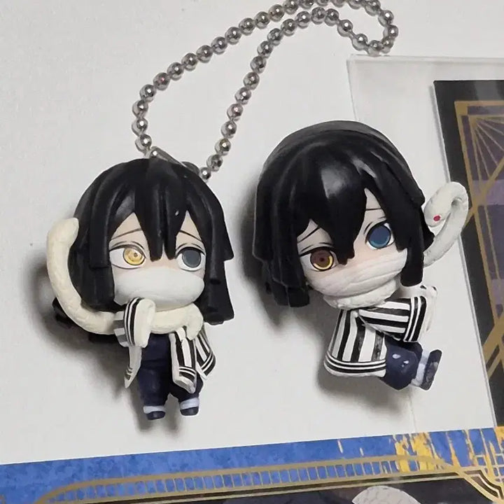 [BUNJANG] Obanai Iguro Demon Slayer Merchandise Bundle (Gacha, Hugcot, Keyring, Cable Gacha, Sticker, Postcard) / 귀멸의 칼날 귀칼 이구로 오바나이 굿즈 일괄 (대롱가챠, 허그코트, 키링, 케이블가챠, 스티커, 엽서)