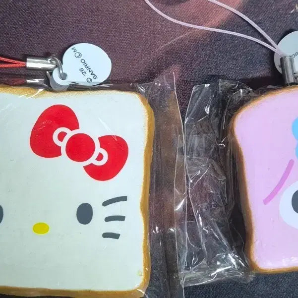 [BUNJANG] Sanrio Characters Bread Squishy Keychain Bundle Set - Hello Kitty, My Melody / 산리오 캐릭터 식빵 스퀴시 키링 헬로키티 마이멜로디 일괄