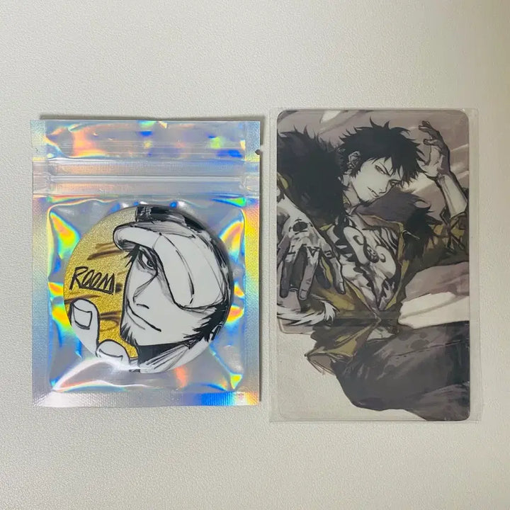 [BUNJANG] Trafalgar Law (One Piece) Unsealed Lucky Draw Set - Can Badge &amp; Photocard Bundle / [미개봉] 원피스 트라팔가 로우 비공식 캔벳지 포토카드 일괄