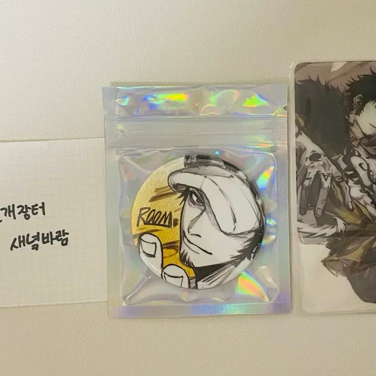 [BUNJANG] Trafalgar Law (One Piece) Unsealed Lucky Draw Set - Can Badge &amp; Photocard Bundle / [미개봉] 원피스 트라팔가 로우 비공식 캔벳지 포토카드 일괄