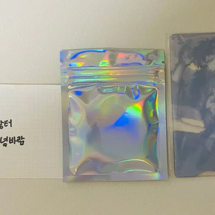 [BUNJANG] Trafalgar Law (One Piece) Unsealed Lucky Draw Set - Can Badge &amp; Photocard Bundle / [미개봉] 원피스 트라팔가 로우 비공식 캔벳지 포토카드 일괄