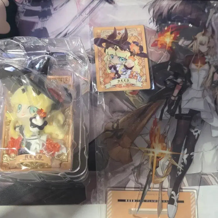 [BUNJANG] Arknights Lead Hillid Big Acrylic Stand &amp; Kayula Collab Figure / 명일방주 이격리드 힐리드 굿즈 판매