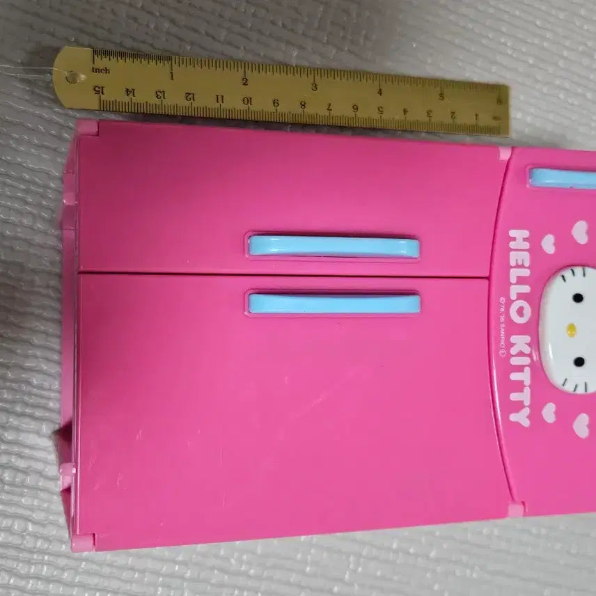 [BUNJANG] Hello Kitty Vintage Refrigerator 2015 / 헬로키티 고전 냉장고 2015년