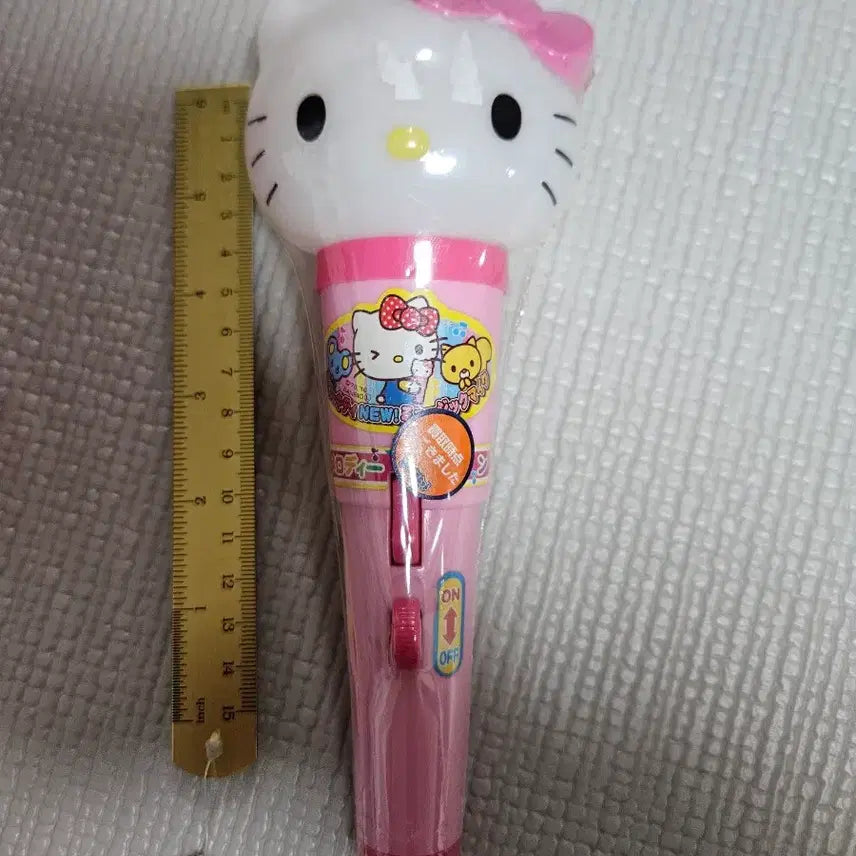 [BUNJANG] Classic 2016 Hello Kitty Microphone Toy Prop / 2016년 고전 헬로키티 마이크 장난감 소품