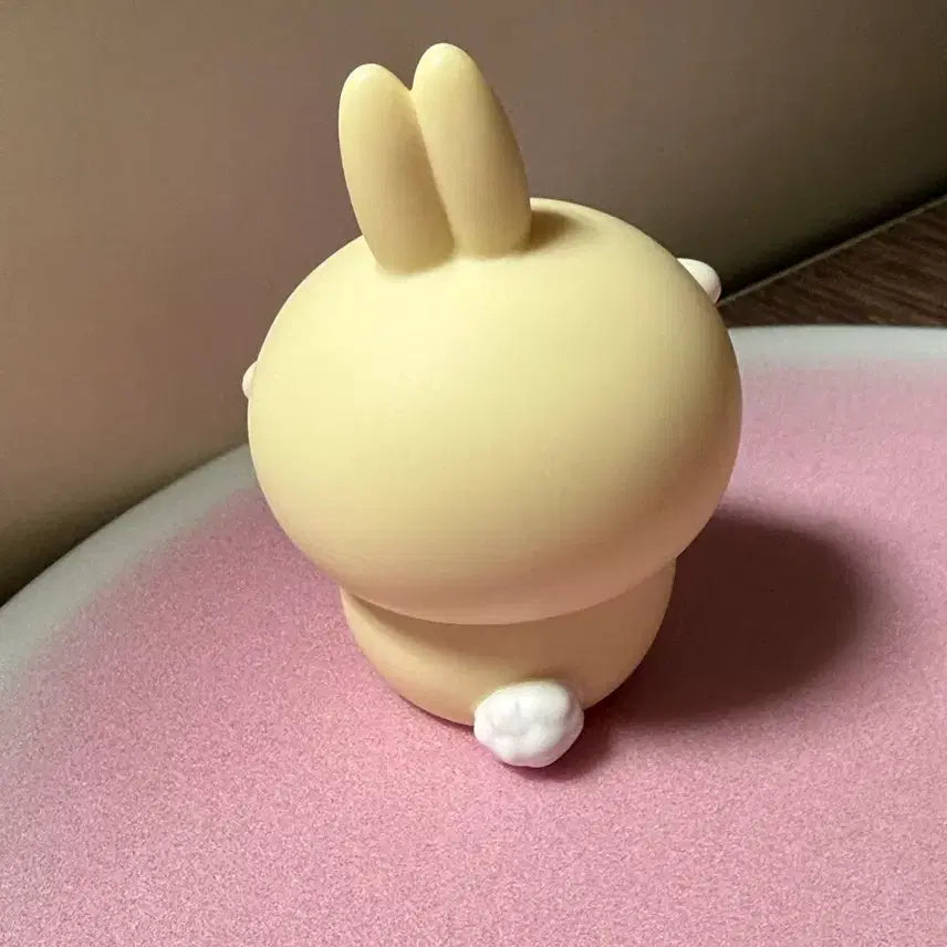 [BUNJANG] Momonga Gacha Mini Figure - Chiikawa / 모몽가 가챠 미니 피규어 치이카와 먼작귀