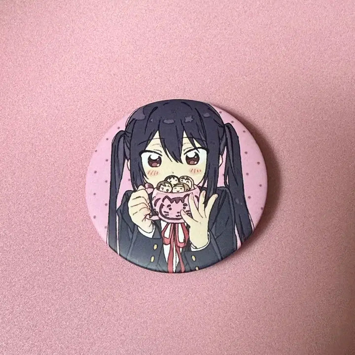 [BUNJANG] K-On! Azusa Nakano Pin Badge / 케이온 아즈사 핀뱃지 핀버튼