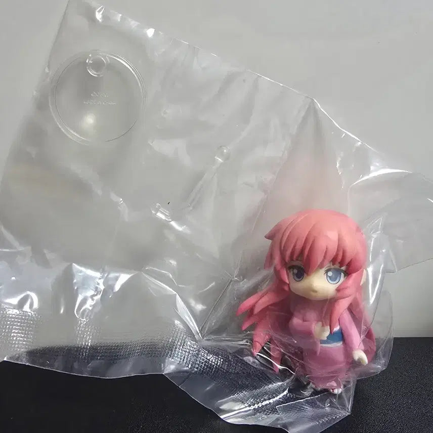 [BUNJANG] Vocaloid Megurine Luka Nendoroid Petite Sealed / 미개봉) 보컬로이드 메구리네 루카 푸치 넨도 팝니다.