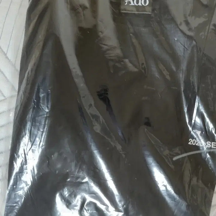 [BUNJANG] Ado 5th Anniversary 2025 Seoul T-Shirt / 아도(Ado) 5주년 2025 서울 티셔츠