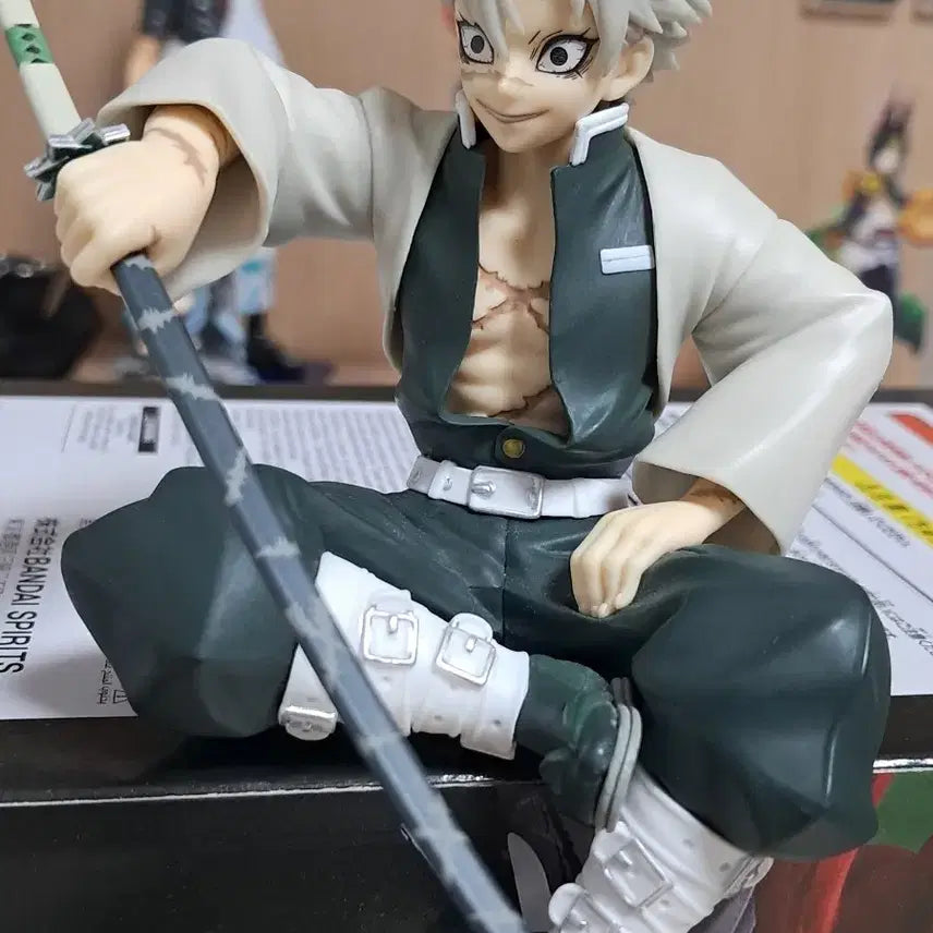 [BUNJANG] Kimetsu no Yaiba Sanemi Shinazugawa Noodle Stopper Figure / 귀멸의 시나즈가와 사네미 피규어 누들스토퍼 양도