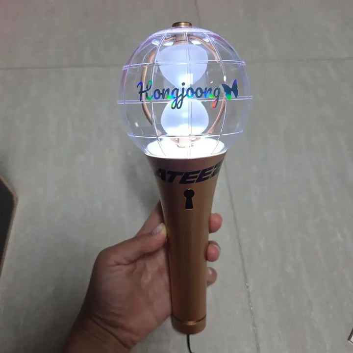 [BUNJANG] ATEEZ Lightiny Ver. 2 Seonghwa Official Light Stick / 에이티즈 응원봉 라이티니 ver2 홍삼이용