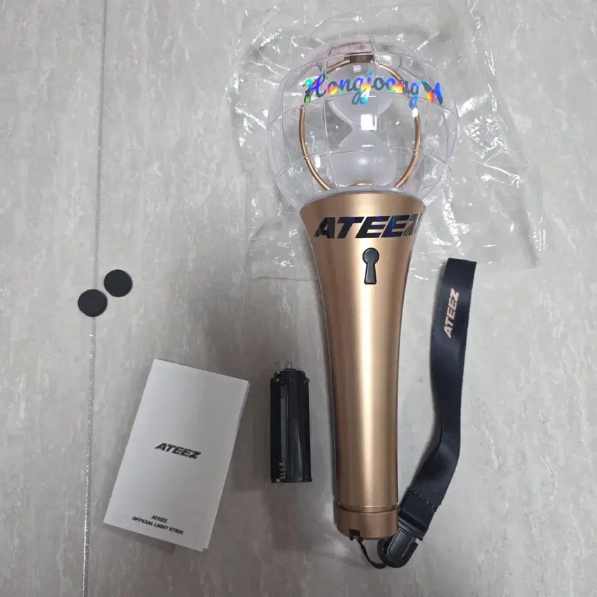 [BUNJANG] ATEEZ Lightiny Ver. 2 Seonghwa Official Light Stick / 에이티즈 응원봉 라이티니 ver2 홍삼이용