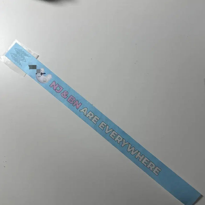 [BUNJANG] NewJeans Music Show Wristband Unused Mint Condition / 뉴진스 공방 사녹 팔찌 미사용 새제품