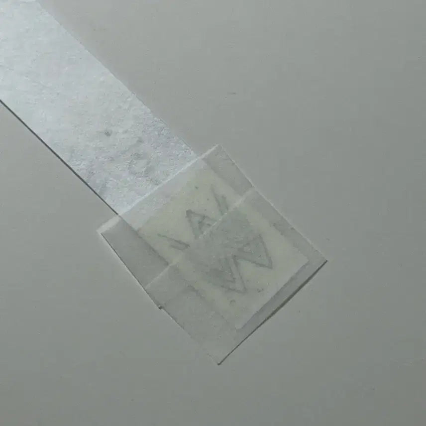 [BUNJANG] NewJeans Music Show Wristband Unused Mint Condition / 뉴진스 공방 사녹 팔찌 미사용 새제품