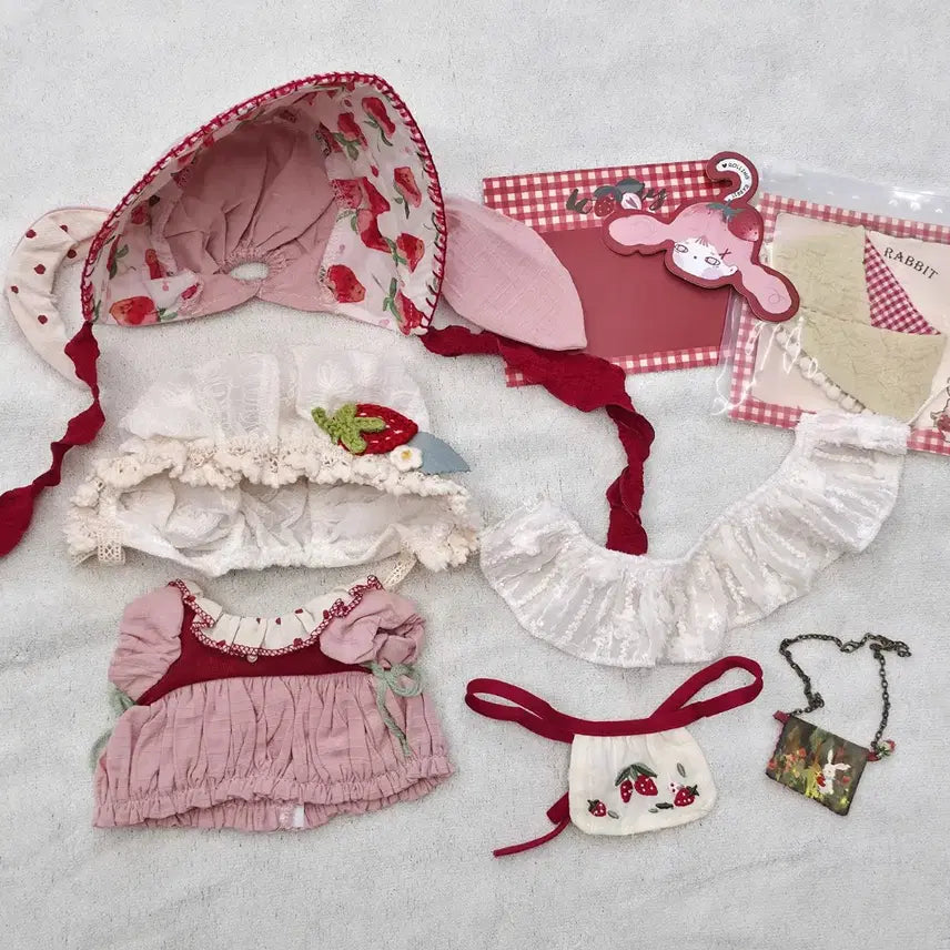 [BUNJANG] Strawberry Tree Rabbit 20cm Doll Wardrobe / 20cm 솜인형 옷장 딸기나무토끼 양도 판매