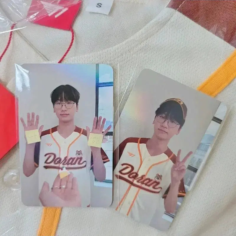 [BUNJANG] T1 Doran Birthday Photocard Bundle Set / T1 티원 도란 생일 포토카드 2종 일괄 판매 / 유니폼 / 모자 / Doran