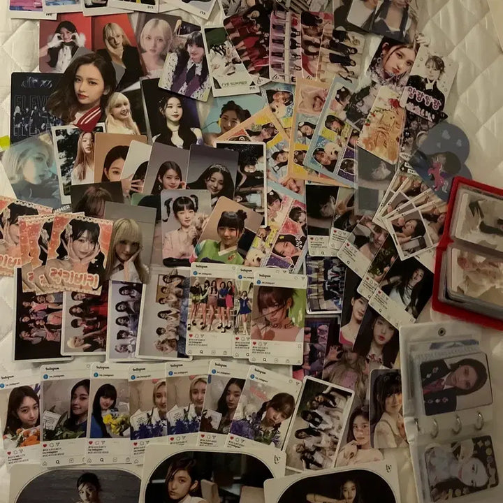 [BUNJANG] IVE Official &amp; Unofficial Merchandise Bundle / 아이브 공식 비공식 굿즈 이거다 5.0에 가져가실분