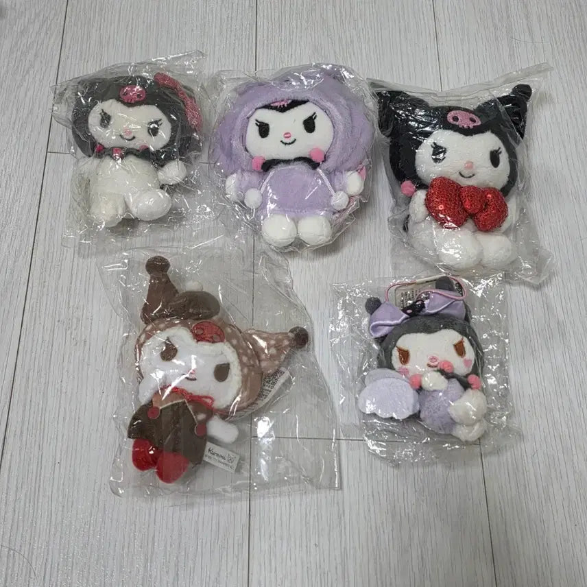 [BUNJANG] Kuromi Plush Set (5 Types) / 쿠로미 인형 5종 세트