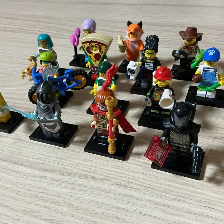 [BUNJANG] LEGO Minifigures Series 19 (14 Figures) / 레고 71025 미니피겨 시리즈 19 14종