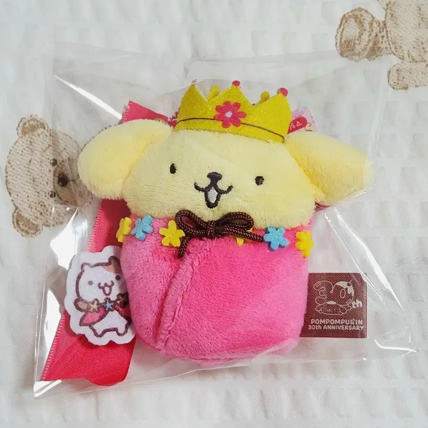 [BUNJANG] Sanrio Pompompurin 30th Anniversary Okurohmi Podaegi Mascot / 산리오 폼폼푸린 30주년 오쿠로미 포대기 마스코트 팝니다.