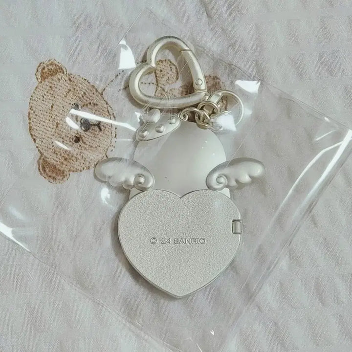 [BUNJANG] Sanrio Yumemiru Dreaming Angel 2 Tuksang Angel Keychain / 산리오 유메미루 꿈꾸는 엔젤2 턱샘 키홀더 팝니다.