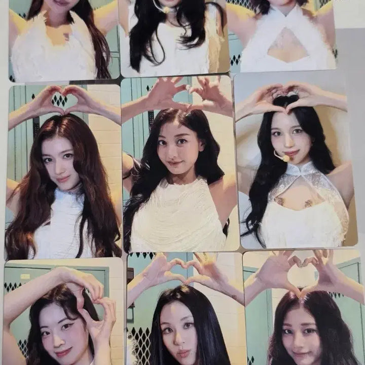 [BUNJANG] Twice Concert DVD Photocard &amp; POB Bundle Set / 트와이스 콘서트 DVD 포카 및 특전