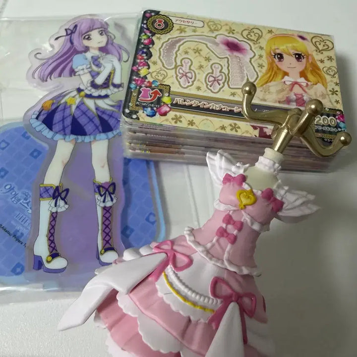 [BUNJANG] Aikatsu! Aikatsu! Stars! Japanese Version Trading Card Bundle (31 cards) / 아이카츠 아이엠스타 벽돌 일판 위주 33장 일괄 대량 판매+ 스미레 아크릴+ 오키 토르소