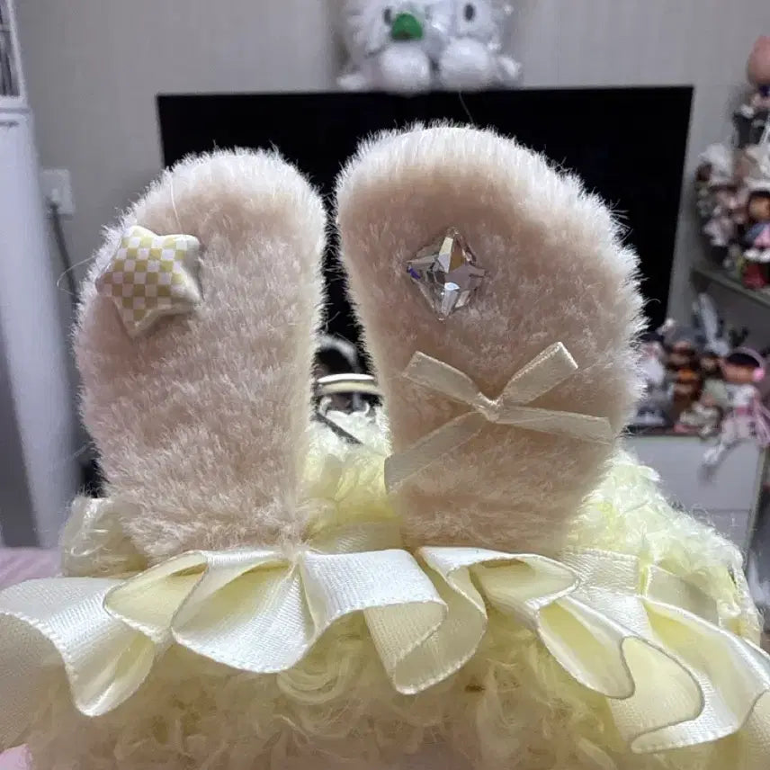 [BUNJANG] Hello Kitty Short Leg Doll Keychain / 헬로숏다리키티인형