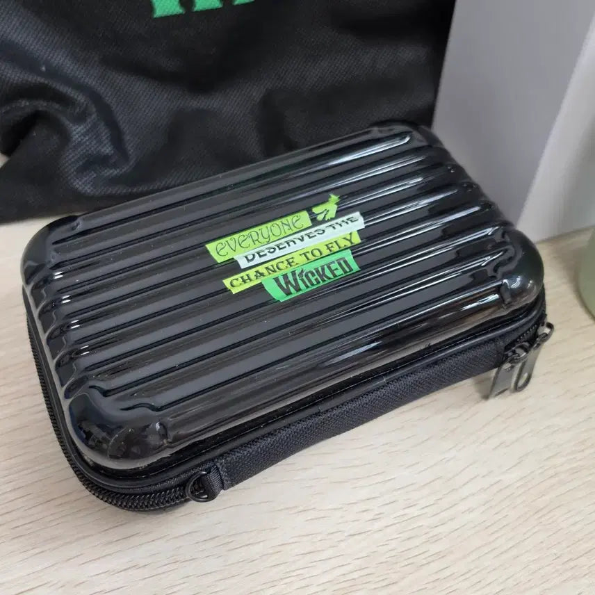 [BUNJANG] Wicked Musical Carrier Pouch &amp; Reusable Cup Set / 위키드 뮤지컬 캐리어 파우치, 리유저블 컵