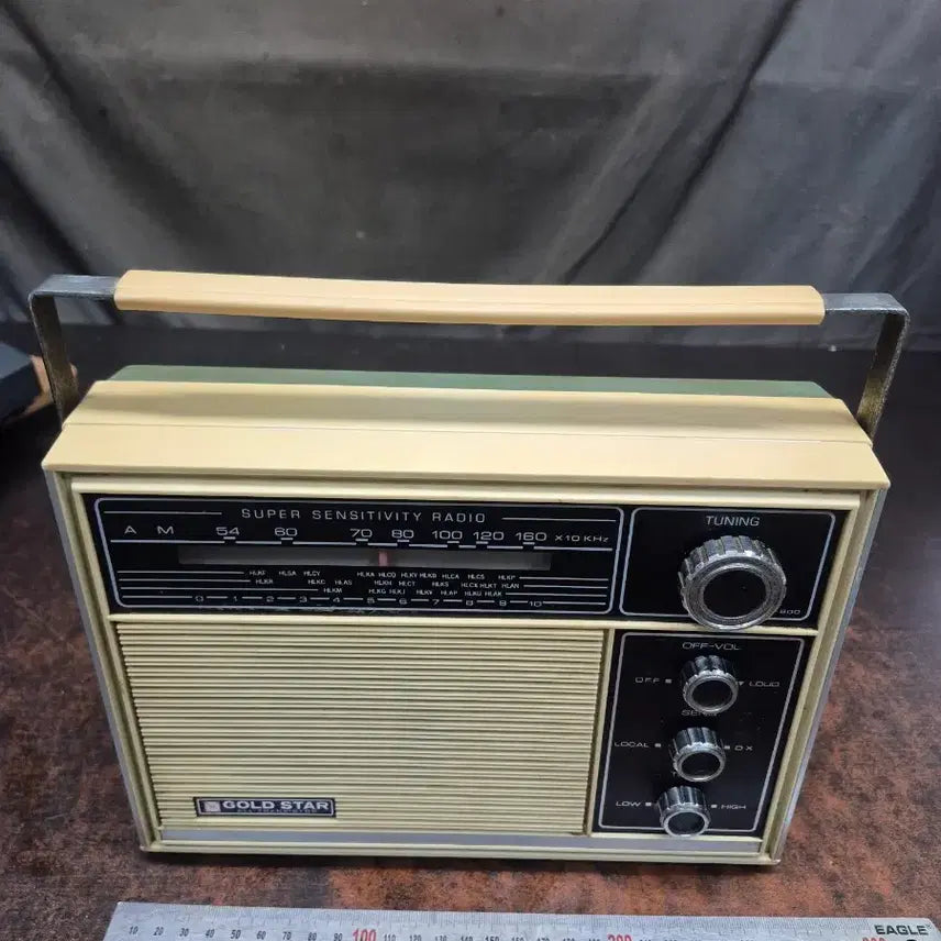 [BUNJANG] Goldstar RM-800 Portable Radio / 골드스타 RM-800 휴대용 라디오
