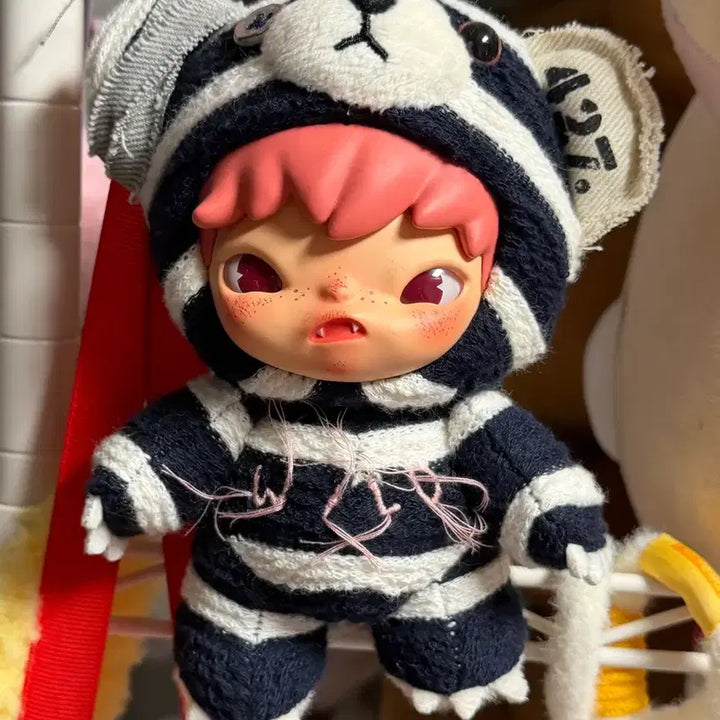 [BUNJANG] Pop Mart Hirono: The Wanderer Doll Keychain Secret Edition / 팝마트 히로노 로드 저널 인형 키링 시크릿