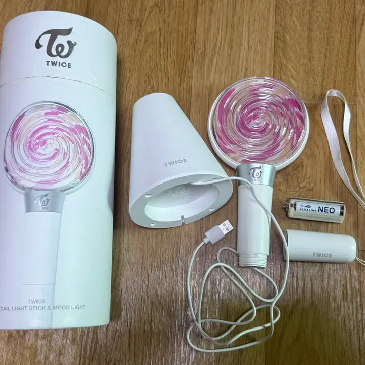 [BUNJANG] Twice Candy Bong (Old Version) - Official Lightstick / 트와이스 응원봉 캔디봉 구형버전 판매합니다.