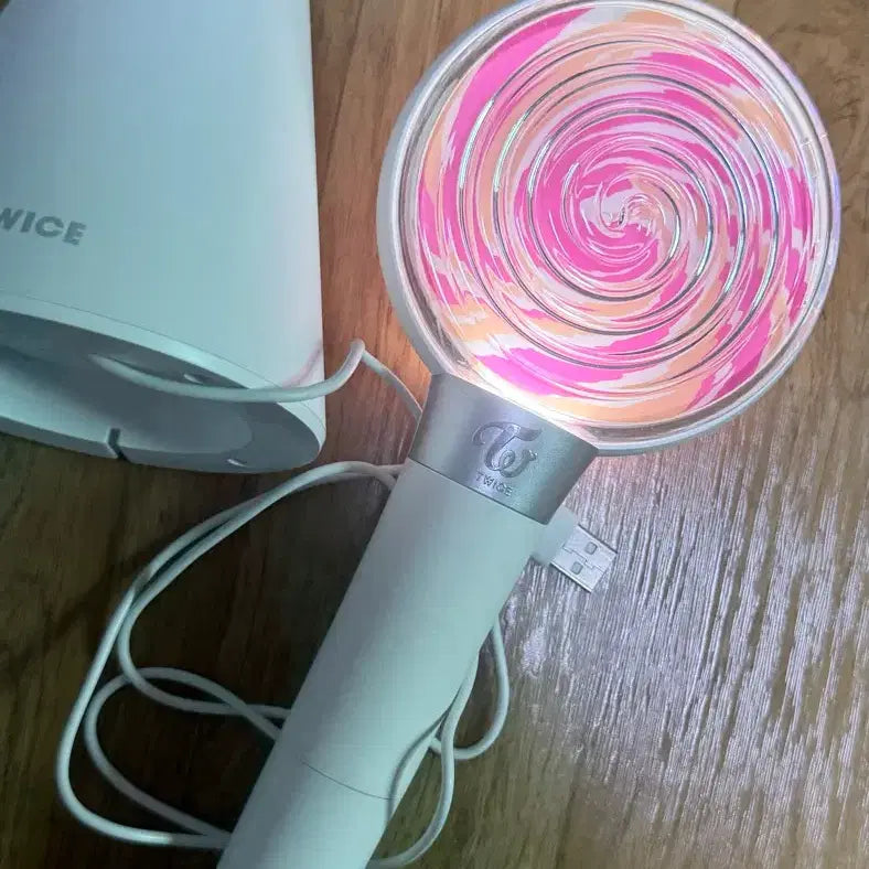 [BUNJANG] Twice Candy Bong (Old Version) - Official Lightstick / 트와이스 응원봉 캔디봉 구형버전 판매합니다.