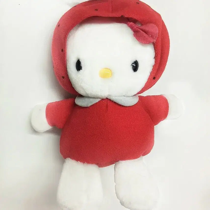 [BUNJANG] Vintage Strawberry Kitty Plush / 딸기 고전키티인형