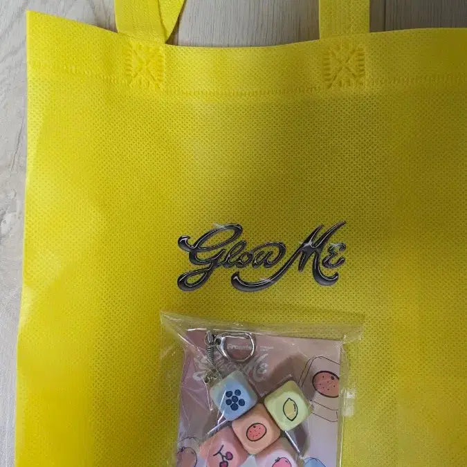 [BUNJANG] fromis_9 Vitamin me Studio Event Keycap Keychain / 프로미스나인 Vitamin me공방 역조공 키캡 키링 양도합니다
