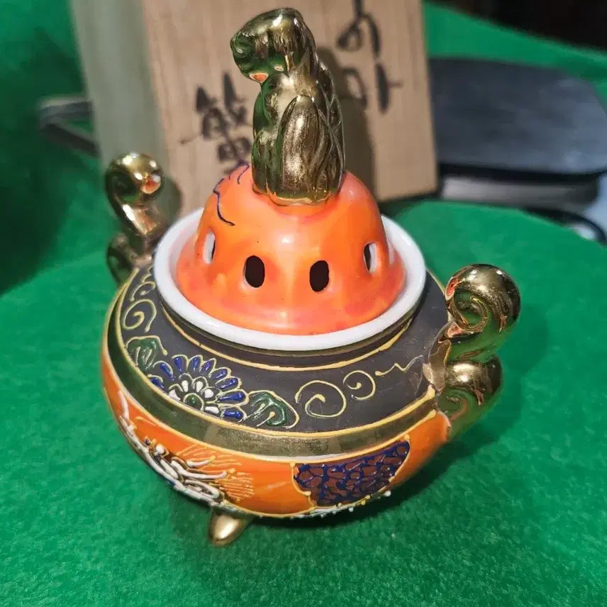 [BUNJANG] Japanese Traditional Artist Gold Plated Lion Incense Burner with Paulownia Case / 일본 전통 작가작 금도금 사자 장식 향로 (오동나무 케이스 포함)
