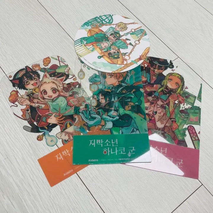 [BUNJANG] Jibaku Shonen Hanako-kun Bookmark, 2 Acrylic Stands, 4 First Edition Goods Bundle / 지박소년 하나코군 굿즈(책갈피,아크릴스탠드2개 초판굿즈4개)