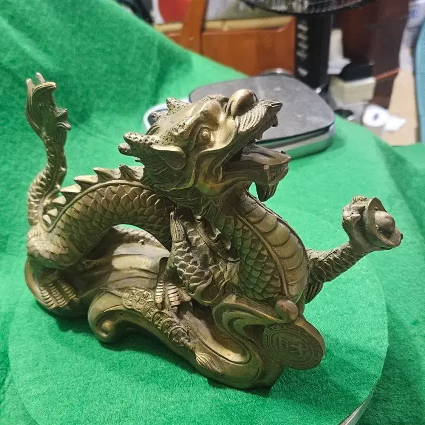 [BUNJANG] Heavy Brass &amp; Bronze Dragon Statue (Wealth Luck Feng Shui Interior) / [중량감 우수] 황동 청동 용 장식품 조각상 (재물운 풍수 인테리어)