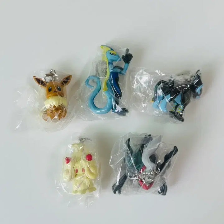 [BUNJANG] Pokemon Eevee, Inteleon, Luxray, Alcremie, Darkrai Swing Collection 03 Gacha Figures / 포켓몬스터 이브이 인텔레온 렌트라 마휘핑 다크라이 스윙 컬렉션 03 가챠